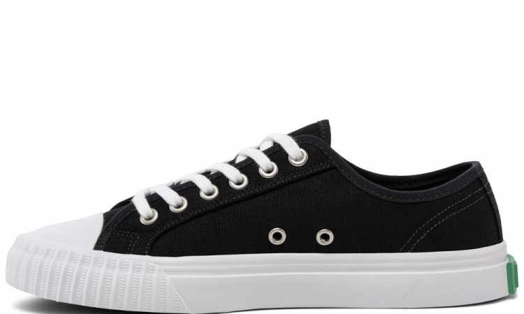 Black Classic Center Lo Top | Unisex Canvas Sneaker - Click Image to Close